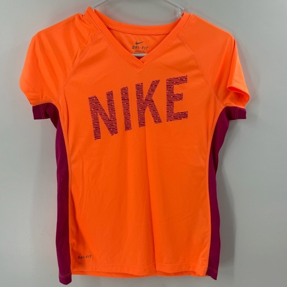 Nike V Neck Dri Fit Athletic ShortSleeve Shirt - Picture 1 of 8